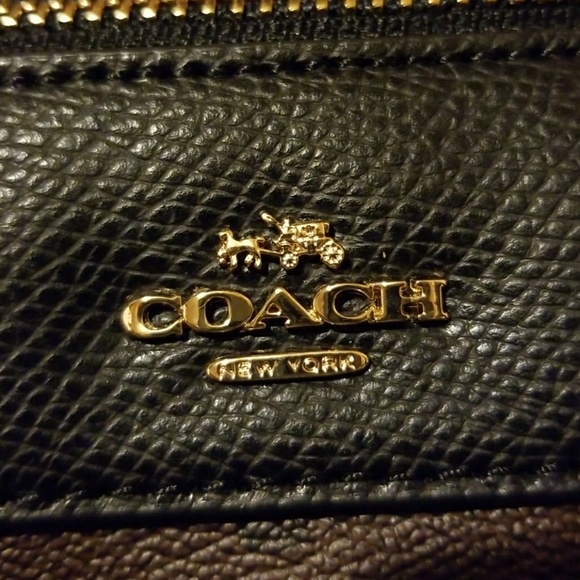 Signature Satchel - Picture 7 of 7